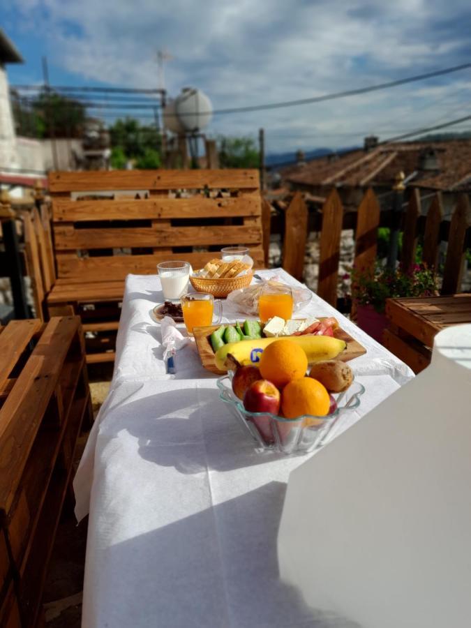 Guest House Maria - Berat Castle Екстер'єр фото